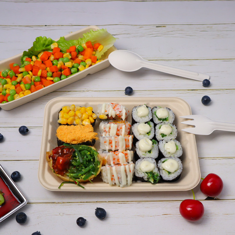 Multiple sizes of fresh food trays (white)